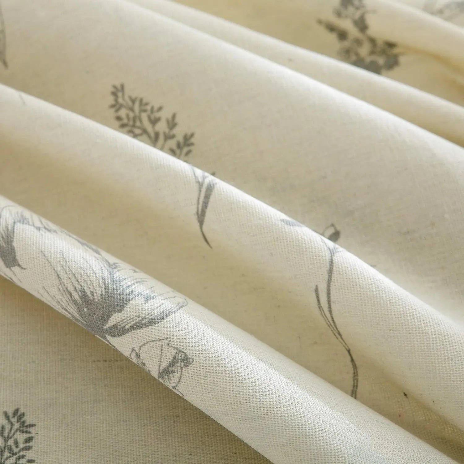 Casa & Co. Spring Fern Print Linen Tablecloth